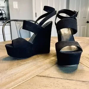 ALDO●コルビーウェッジサンダル - Black Aldo | Shoes | Aldo Wedges Size 6 Black With Clear Band
